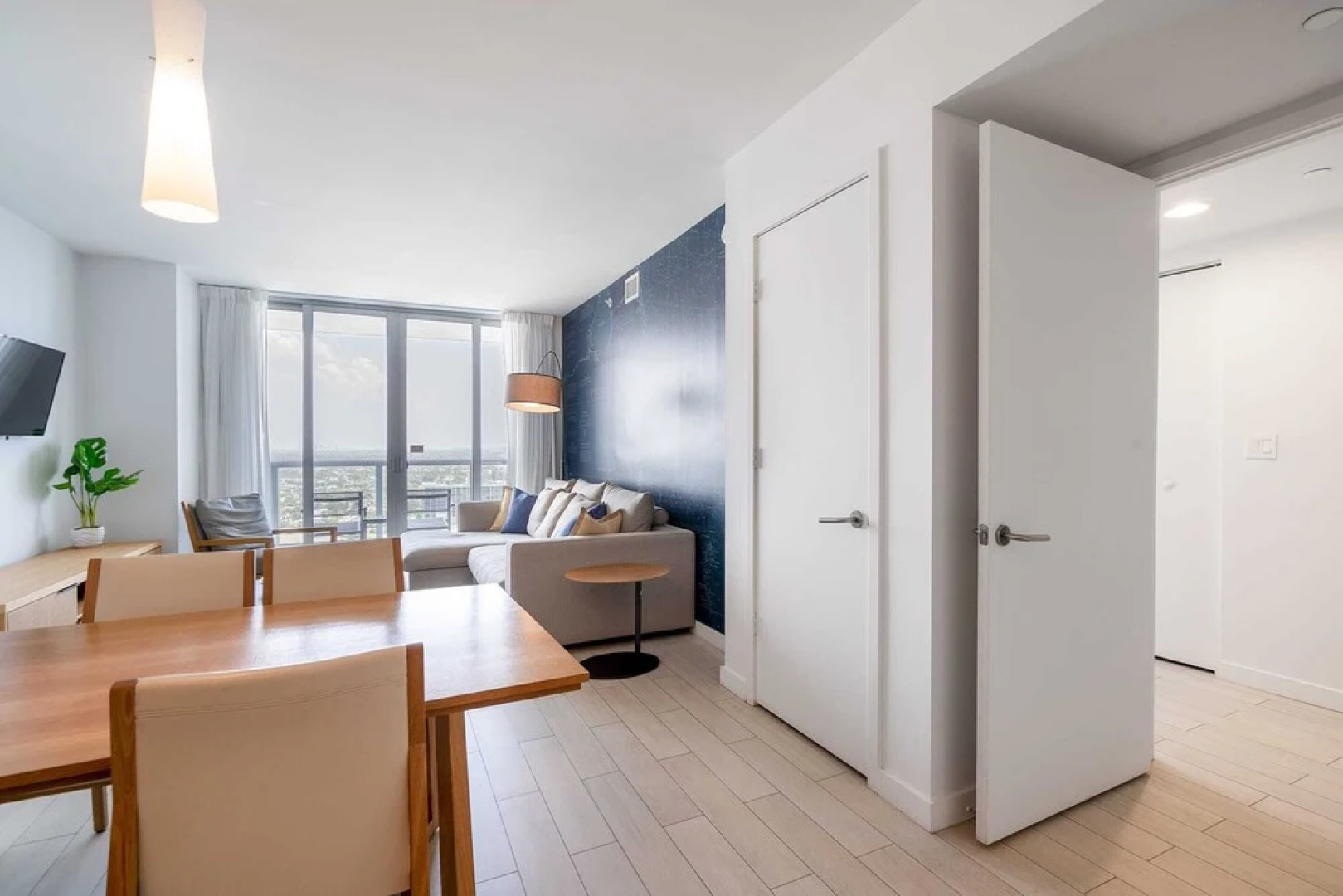 Beach Walk Resort Lux Apts by SV Rentals