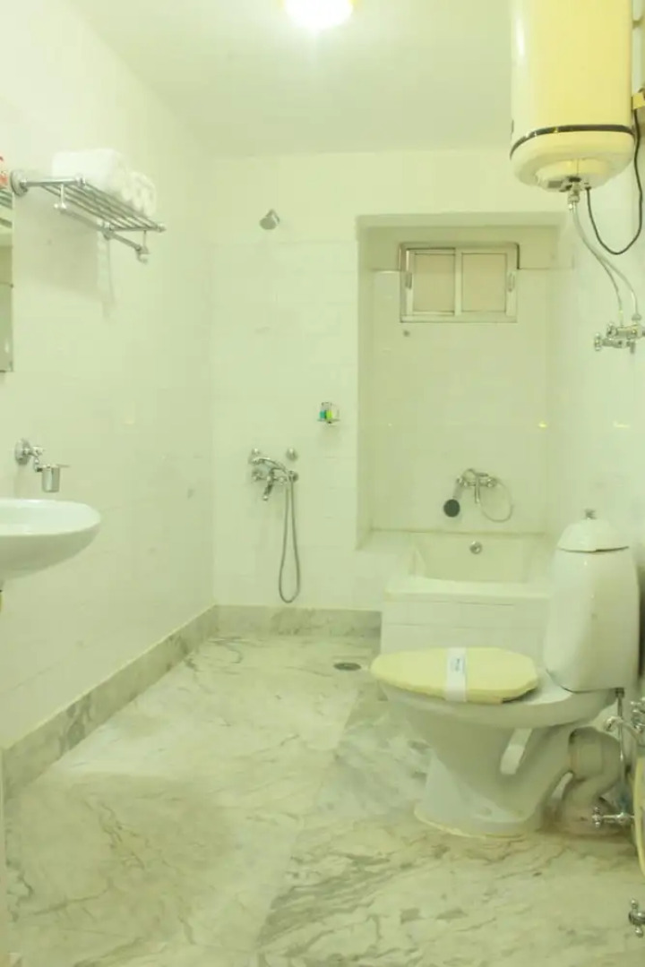 The New Castle Hotel