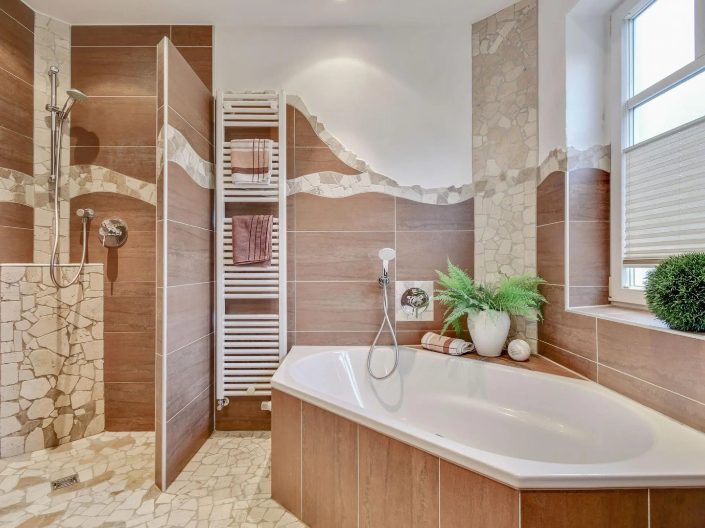 Spacious Apartment With Private Terrace