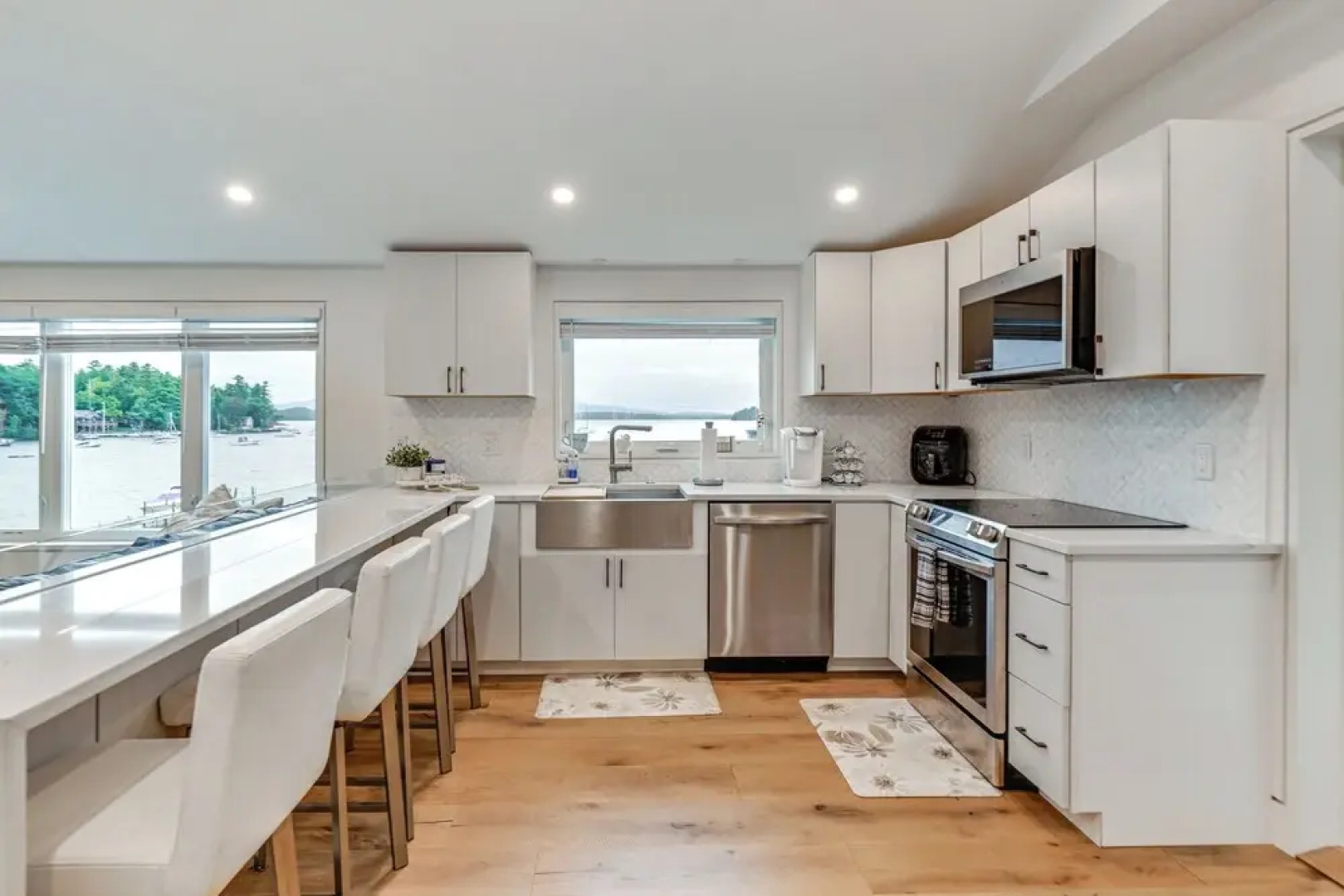 Lake Winnipesaukee Condo w/ Beach Access!