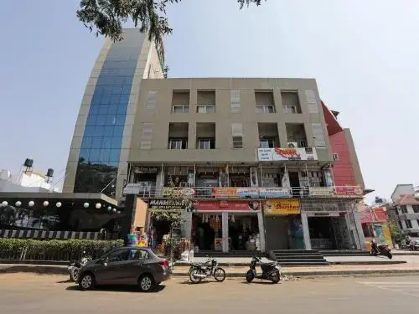 OYO Premium Bhosari MIDC