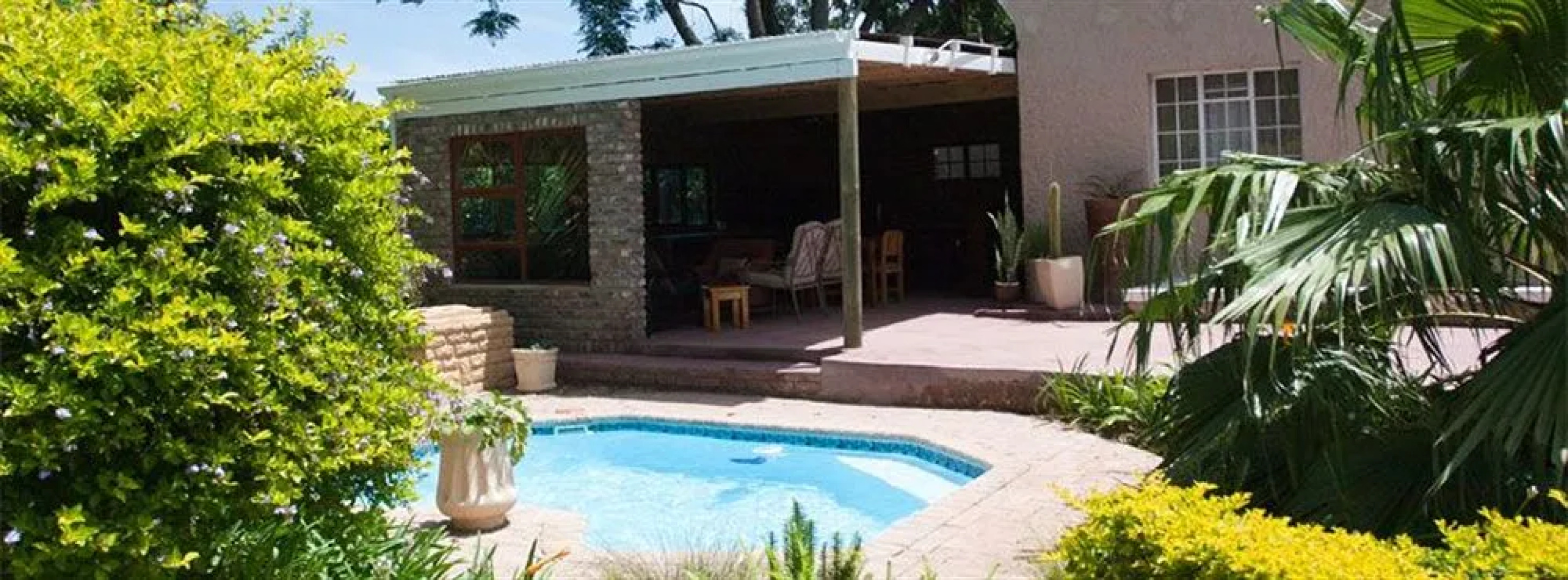 The Colonial on Arundel