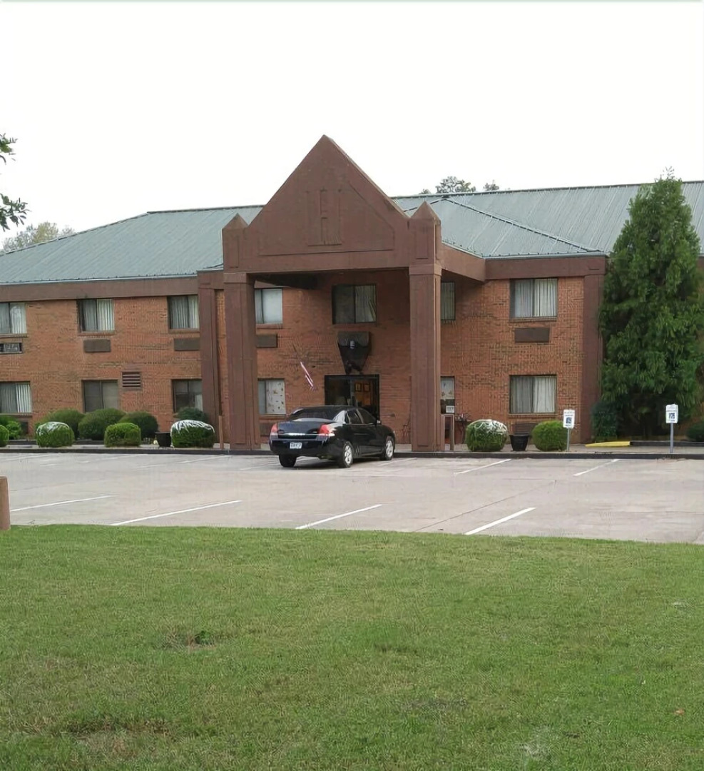 Heritage Place & Suites