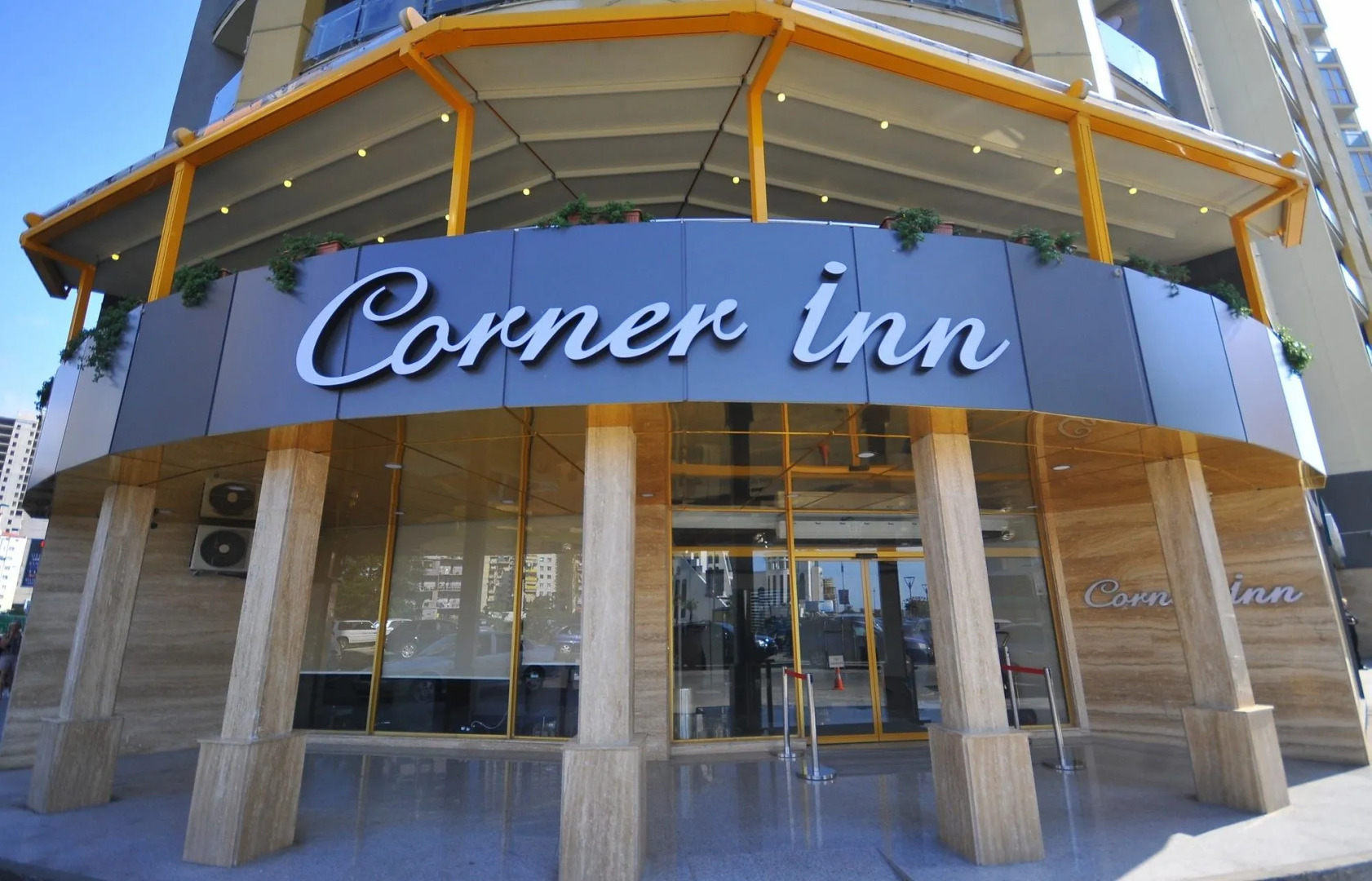 Отель Corner Inn