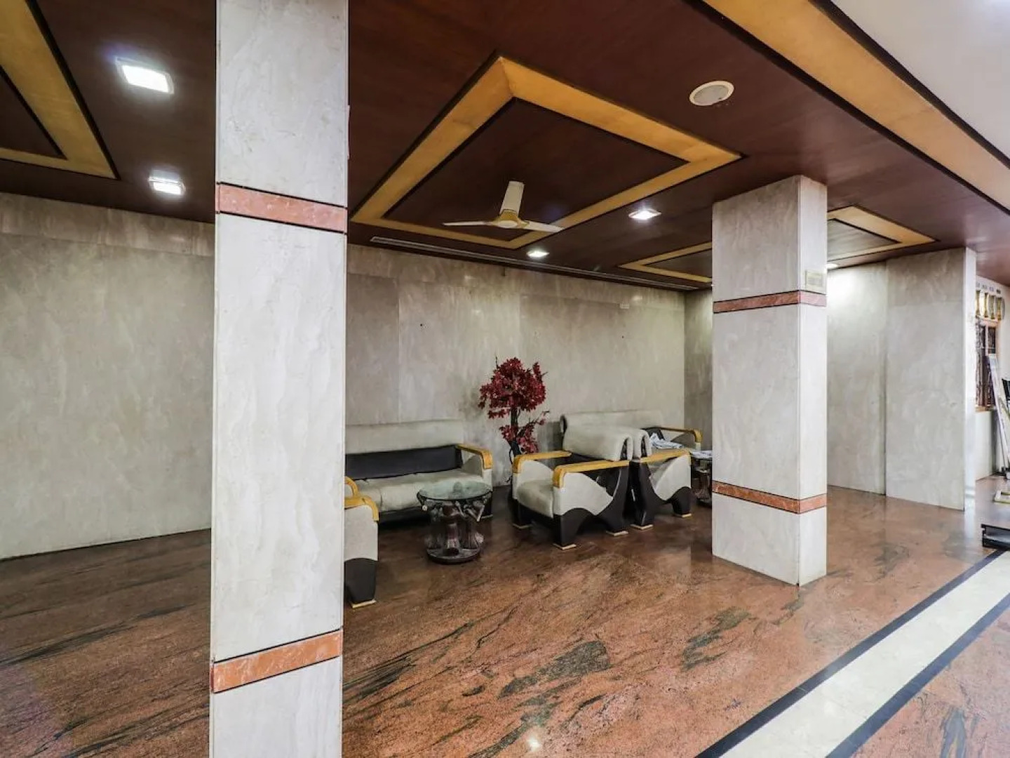 Capital O 38707 Vijetha Inn