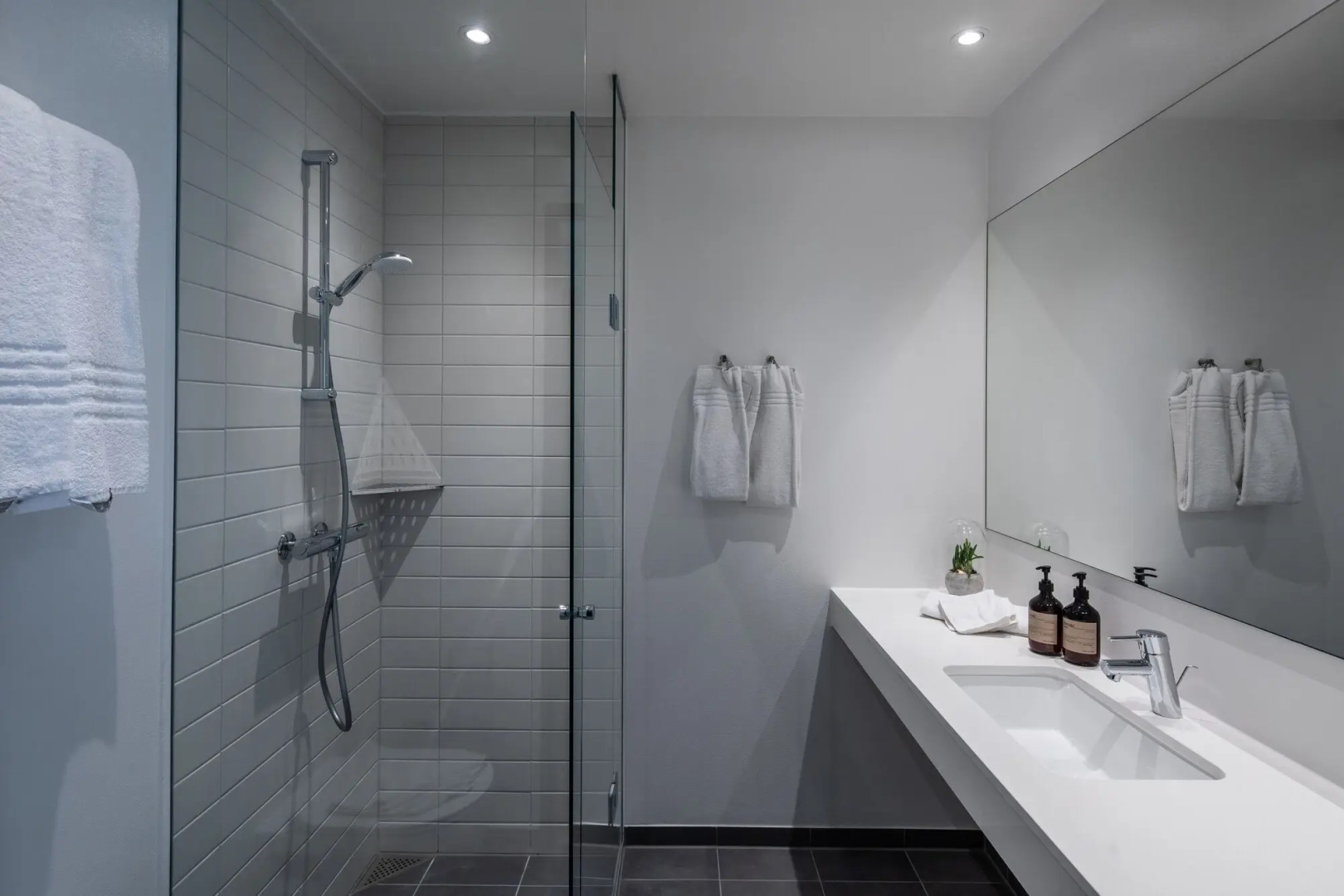 Peak 12 Design Hotel