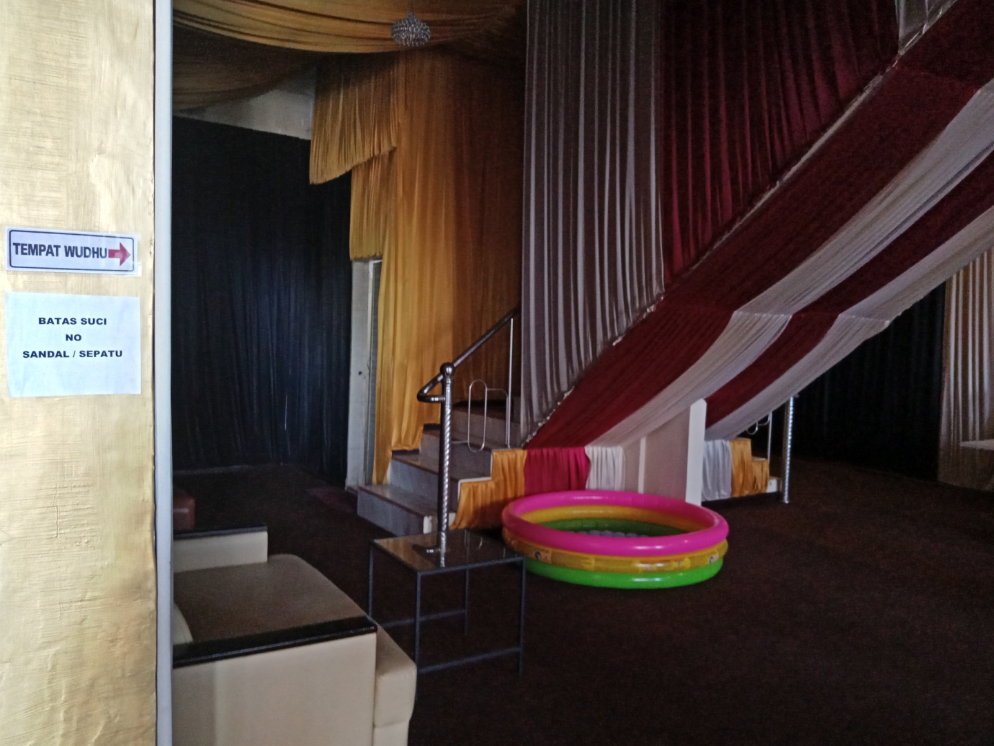 OYO 2574 Z Suites Hotel