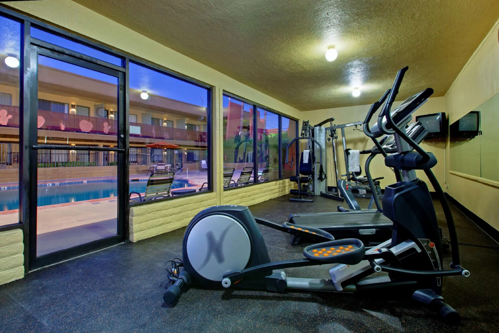 Best Western Royal Sun Inn & Suites