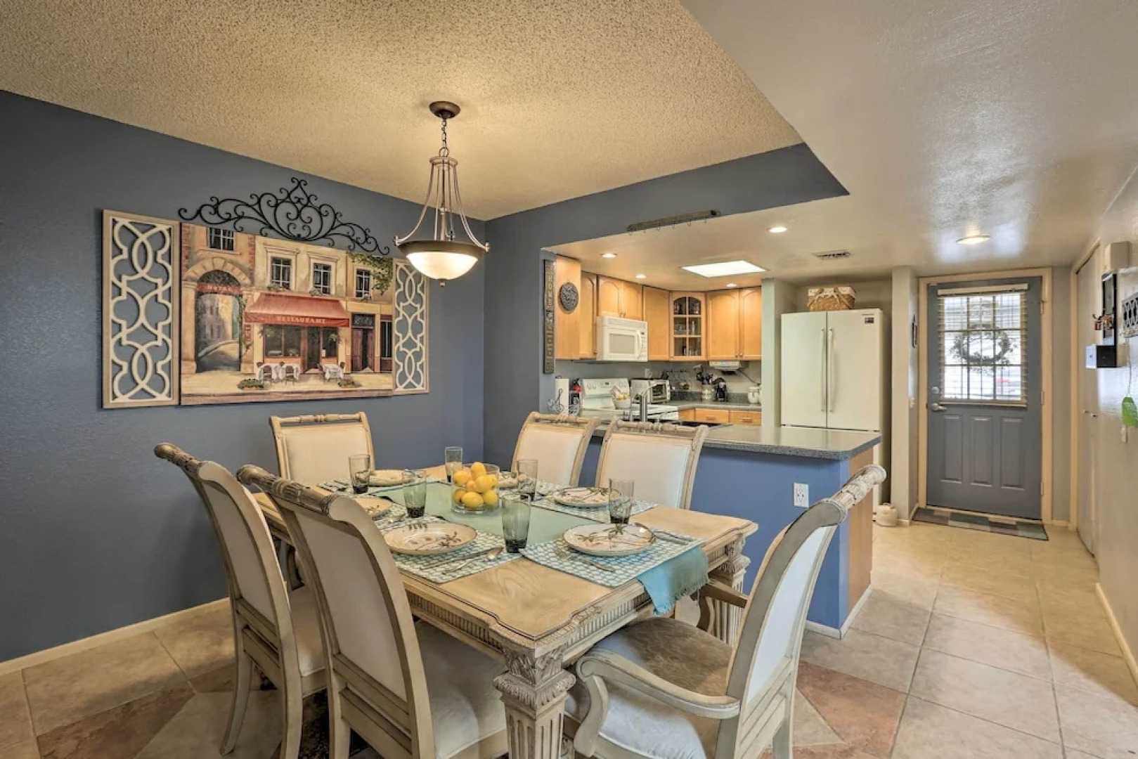 Dog-friendly Tucson Home w/ Patio & Hot Tub