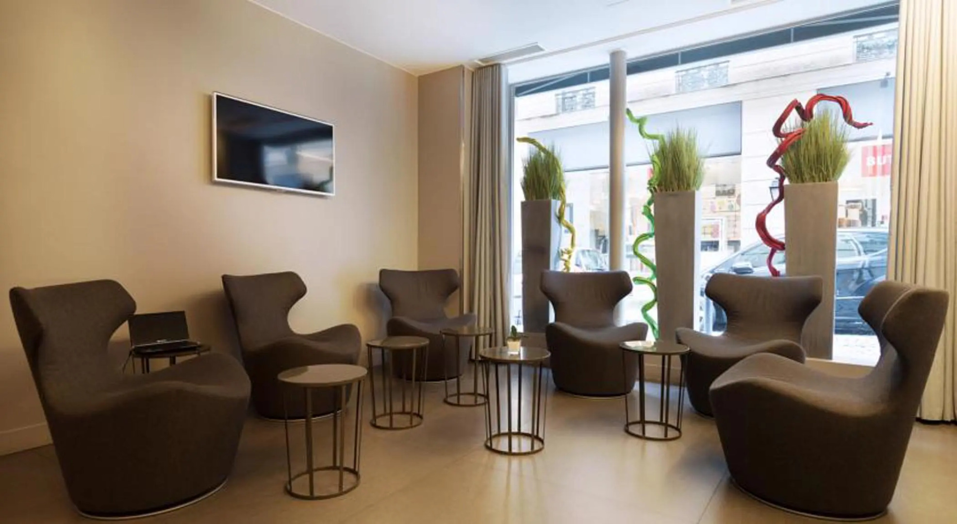 Hotel Arc de Triomphe Etoile