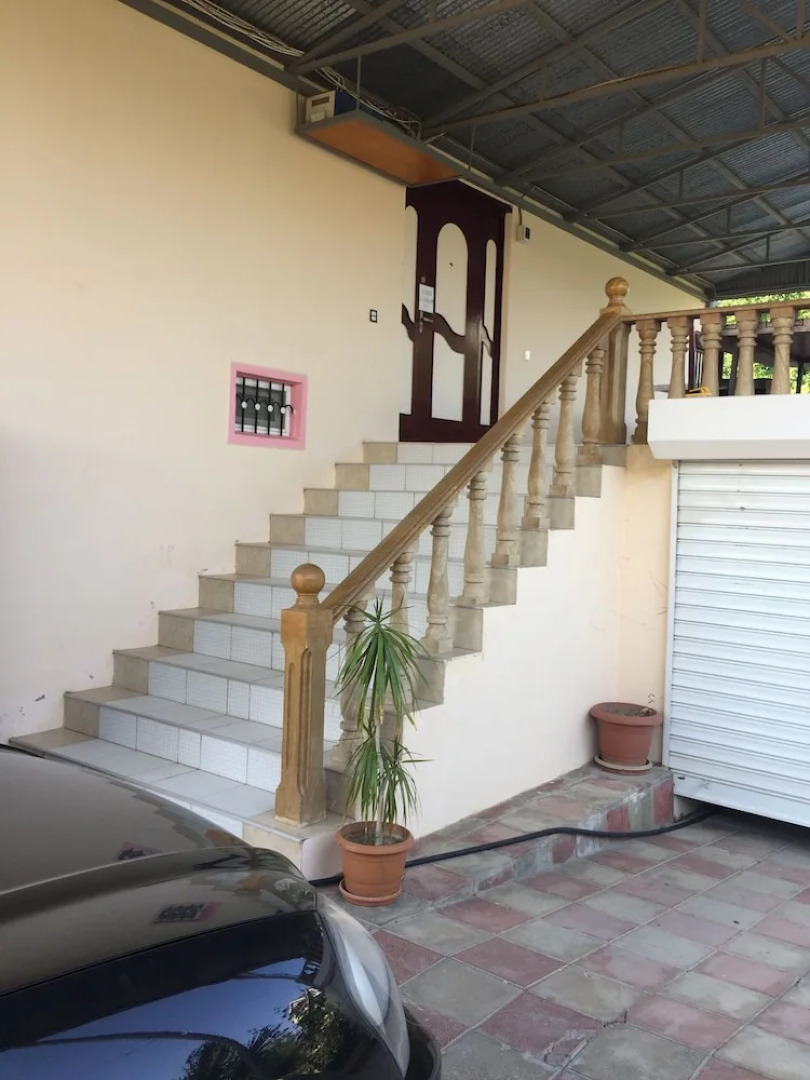 Отель Hasanovs Villa