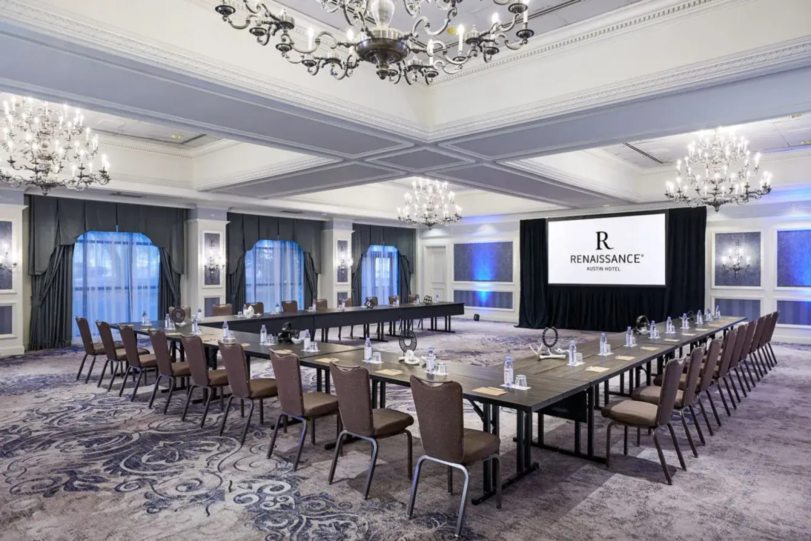 Renaissance Austin Hotel