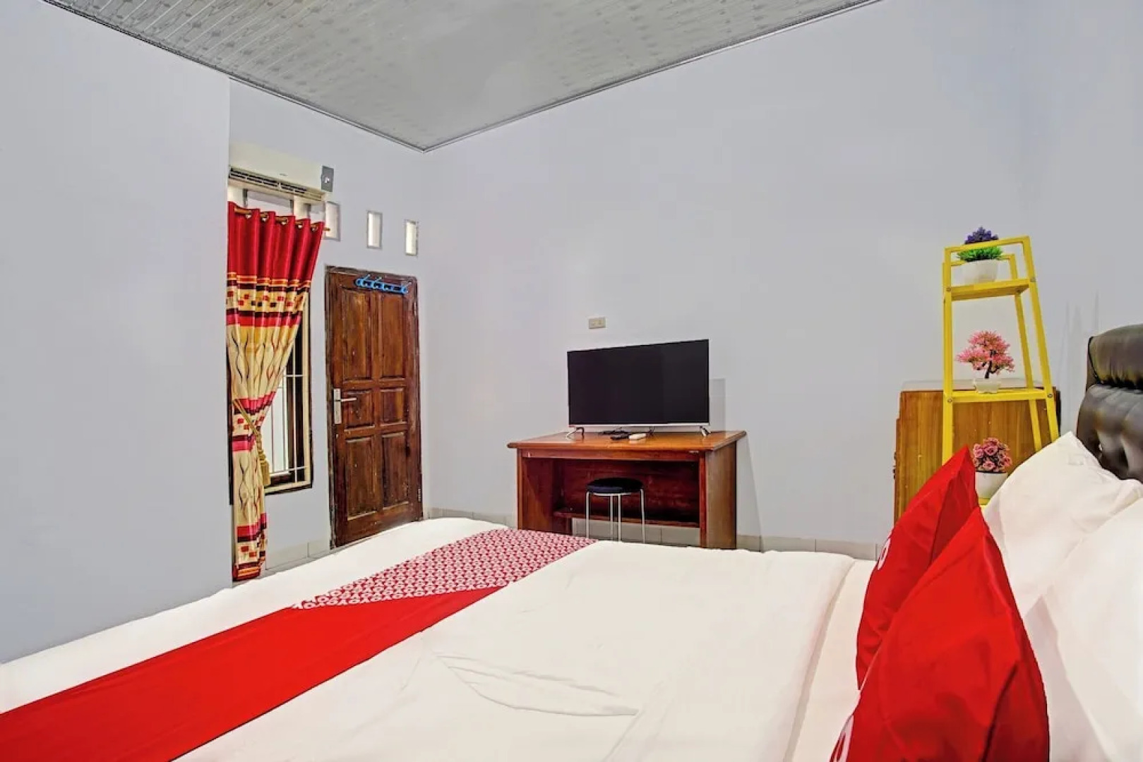 Wisma Amalia Syariah by OYO Rooms
