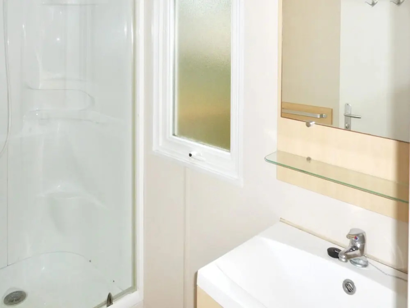 Bungalow With in La Palmyre With Pool Access and Furnished