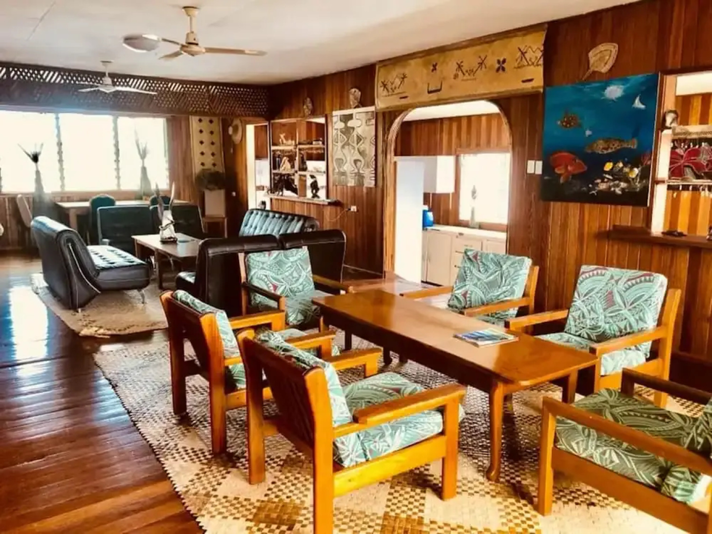 Qua Roviana Motel