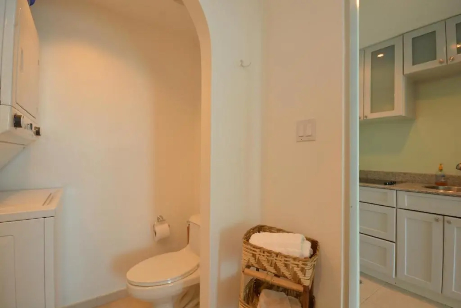 Solarium at Coronado Bay Oceanfront Apartments