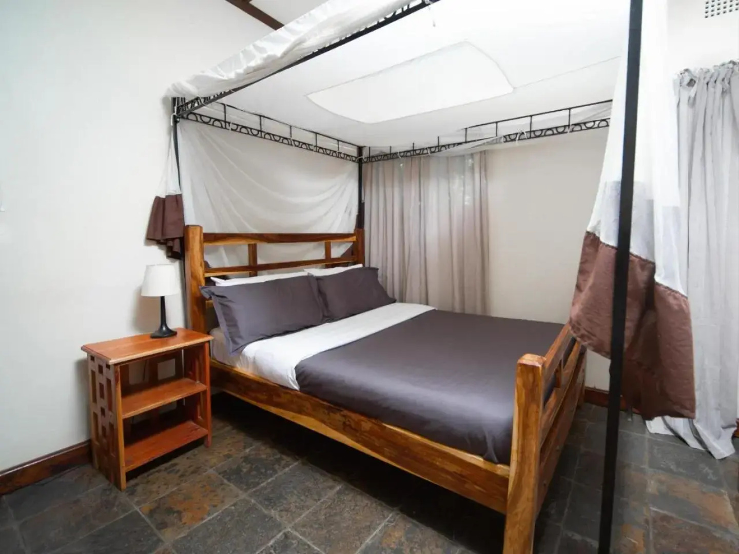 Bushbuck River House