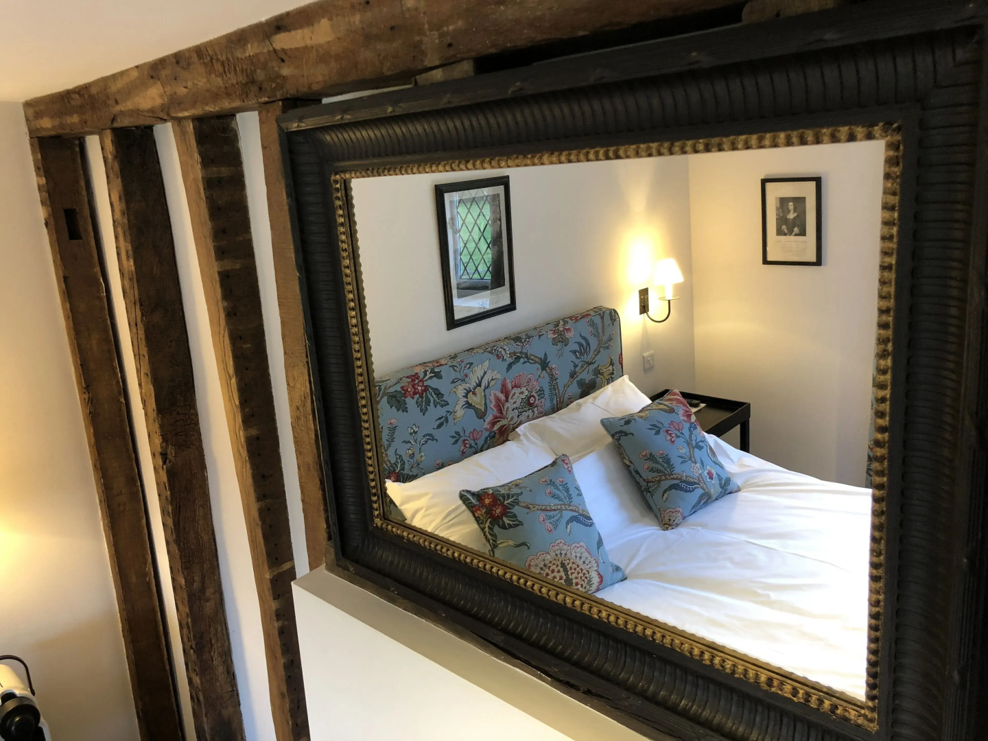 The Dorset Arms Cottages