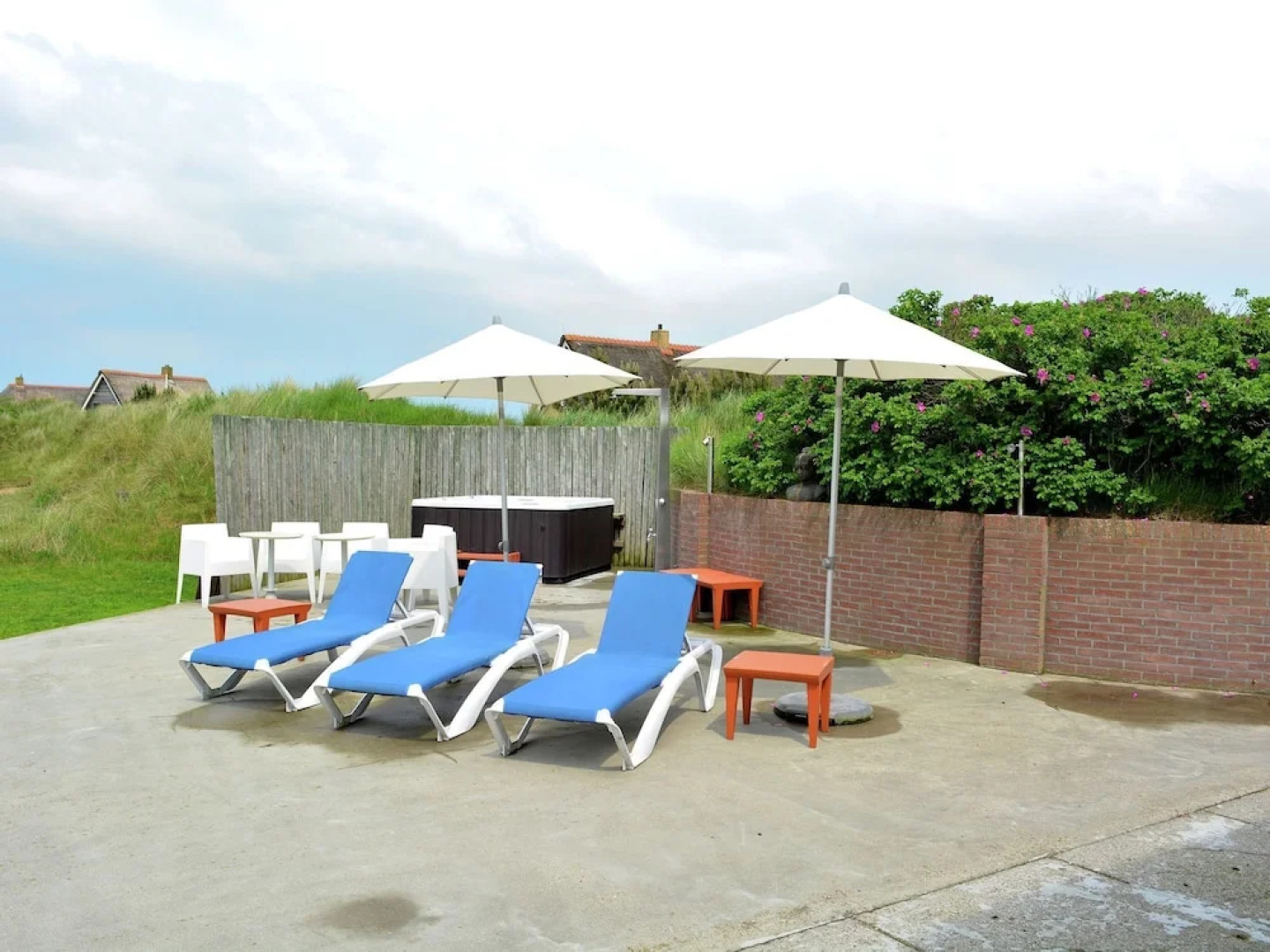 Sunlit Villa with Sauna in Nes