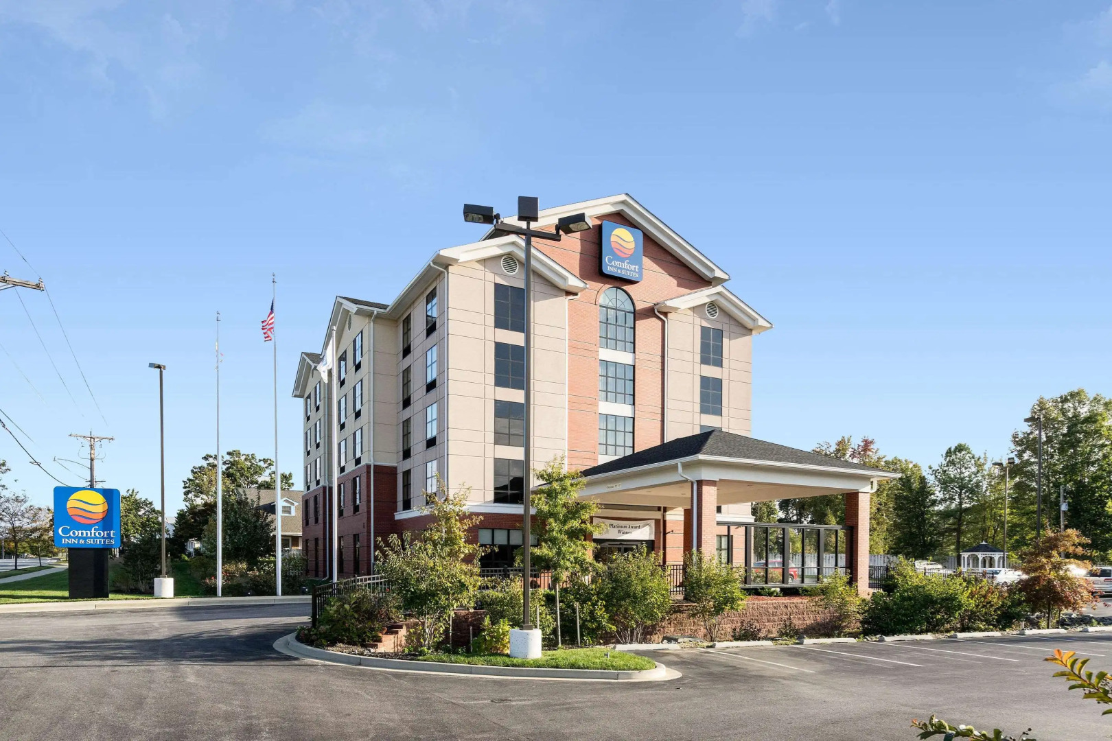 Comfort Inn & Suites Lexington Park near Pax River