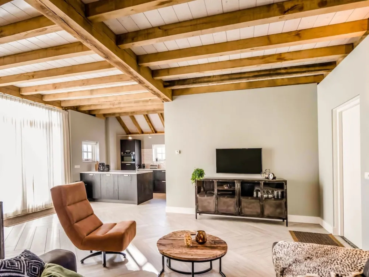 Pleasant Holiday Home in the Brabant Village of Zeeland wit Garden