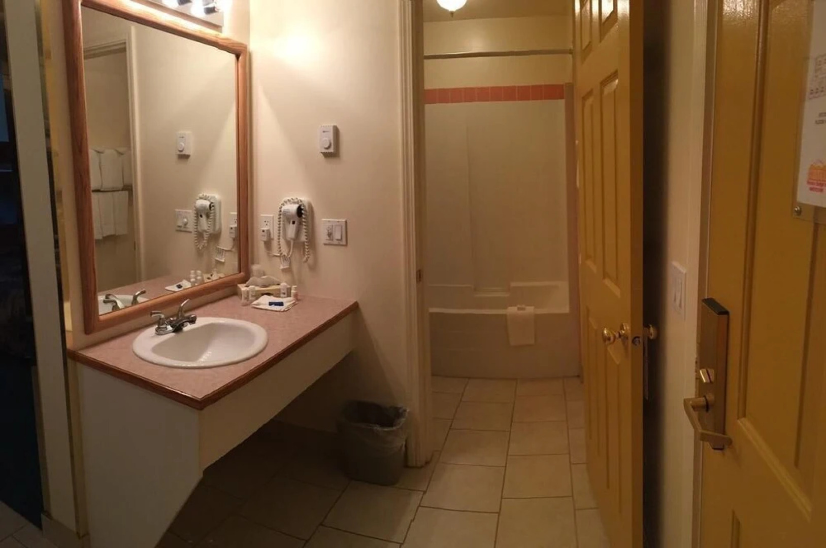 Western Budget Motel Whitecourt 3