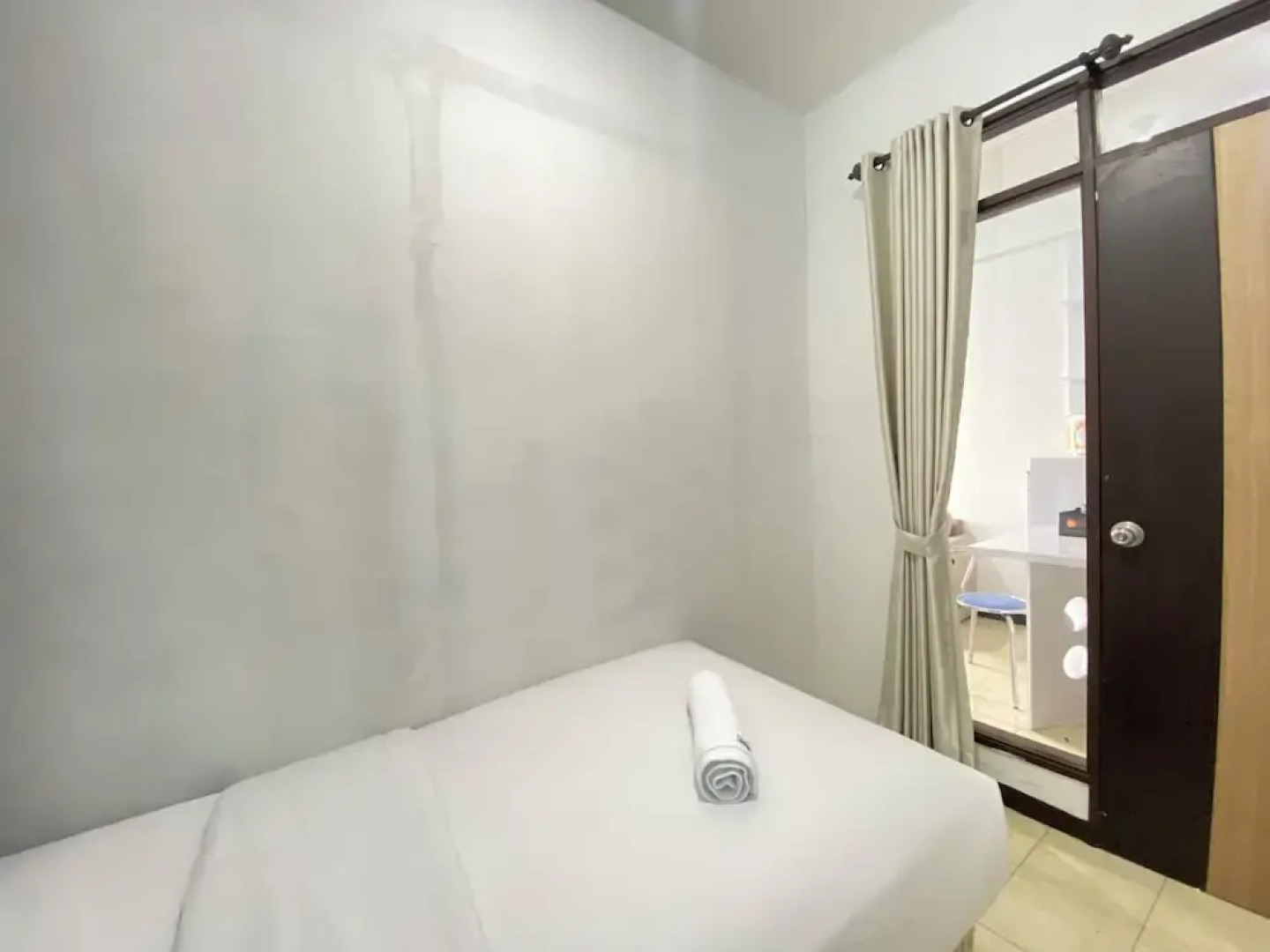 Homey 2Br Furnished Apartment At The Edge Bandung