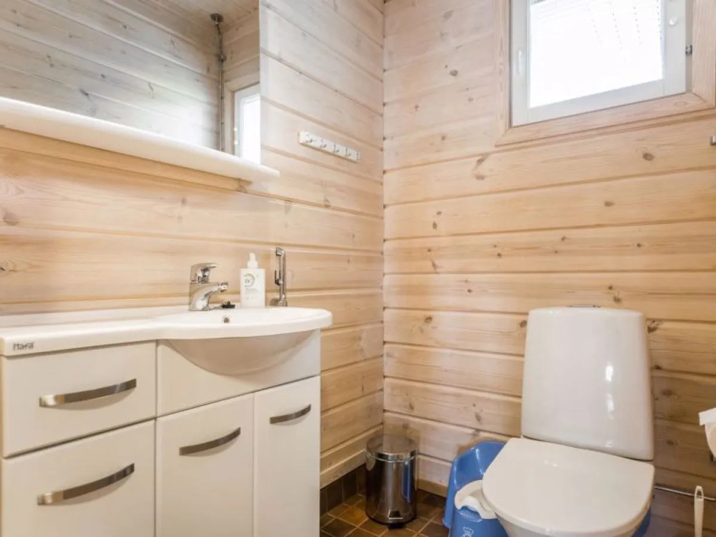 Holiday Home Kanervarinne