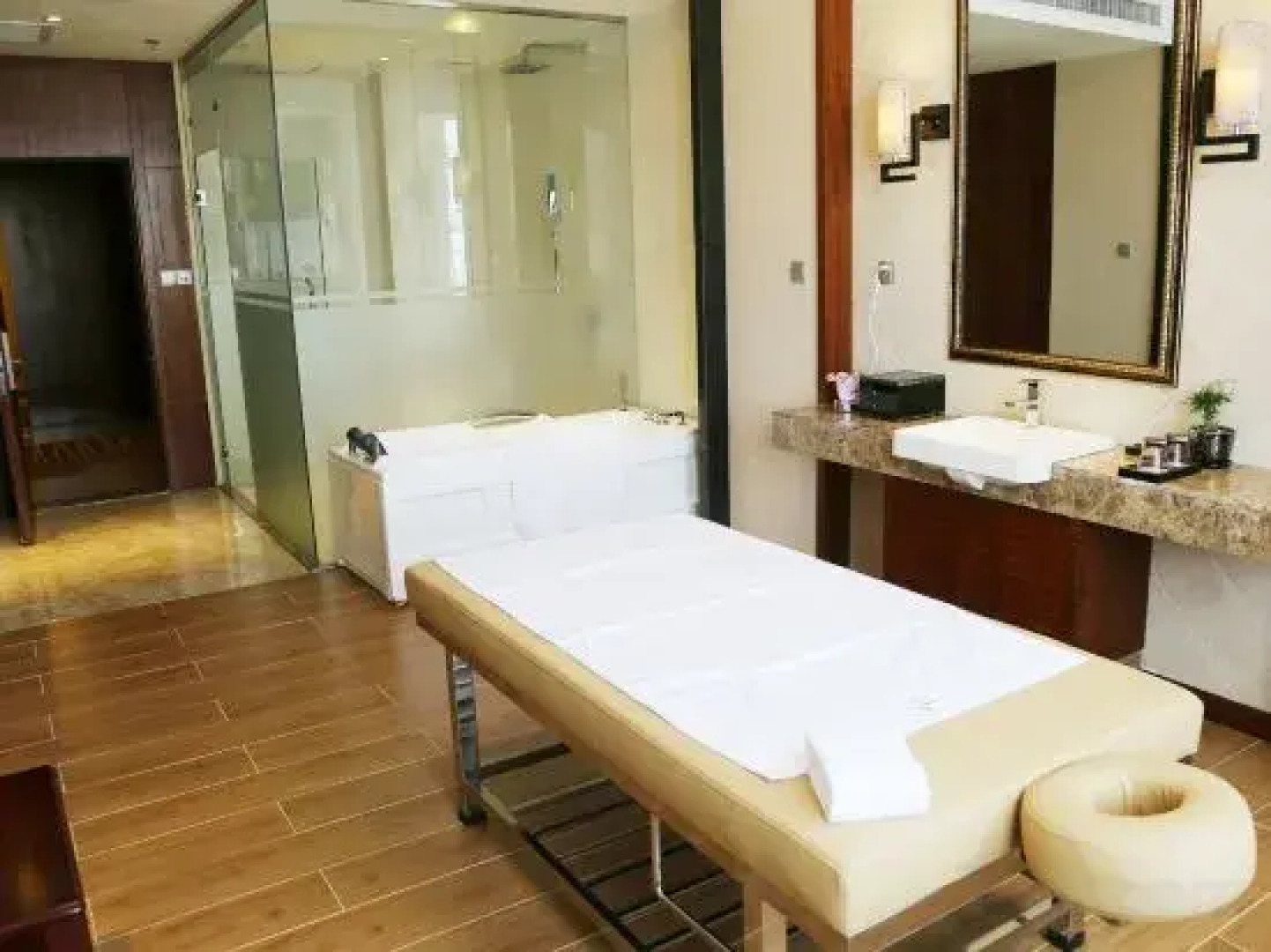 HaiDe Zhuofan Hot Spring Hotel