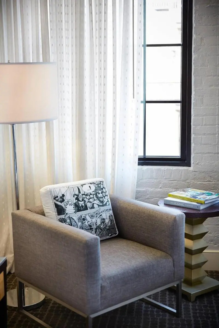 Renaissance New Orleans Arts Warehouse District Hotel