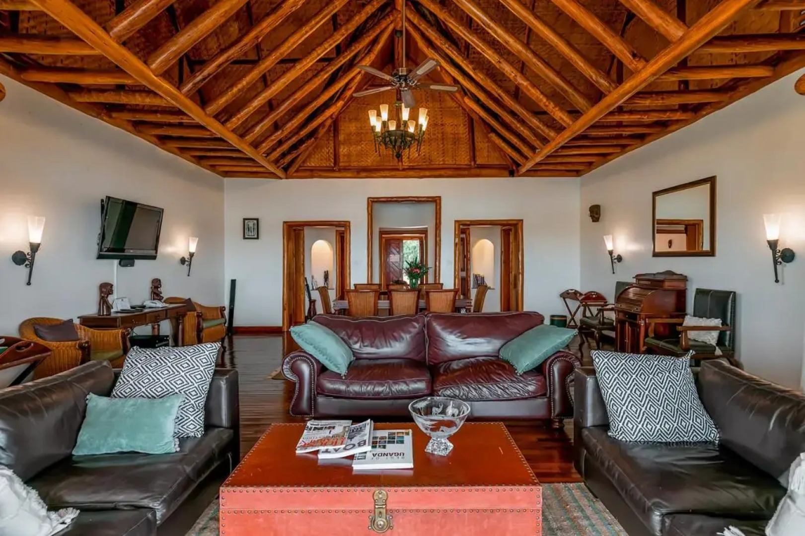 Mweya Safari Lodge