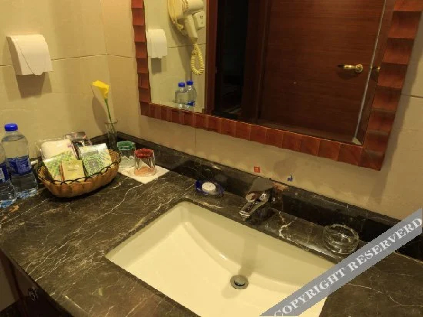 Yijia San Jiang Hotel