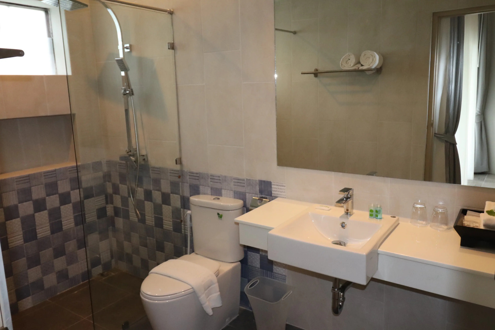 Palm Galleria Resort