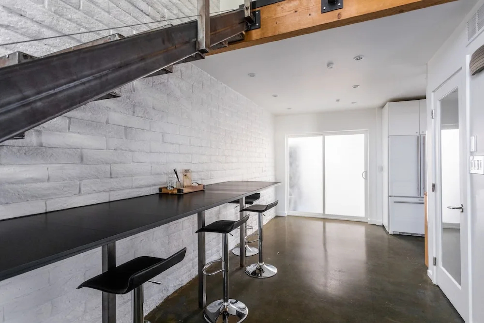 Luxury Living in Contemporary Old Town Scottsdale Townhouse townhouse