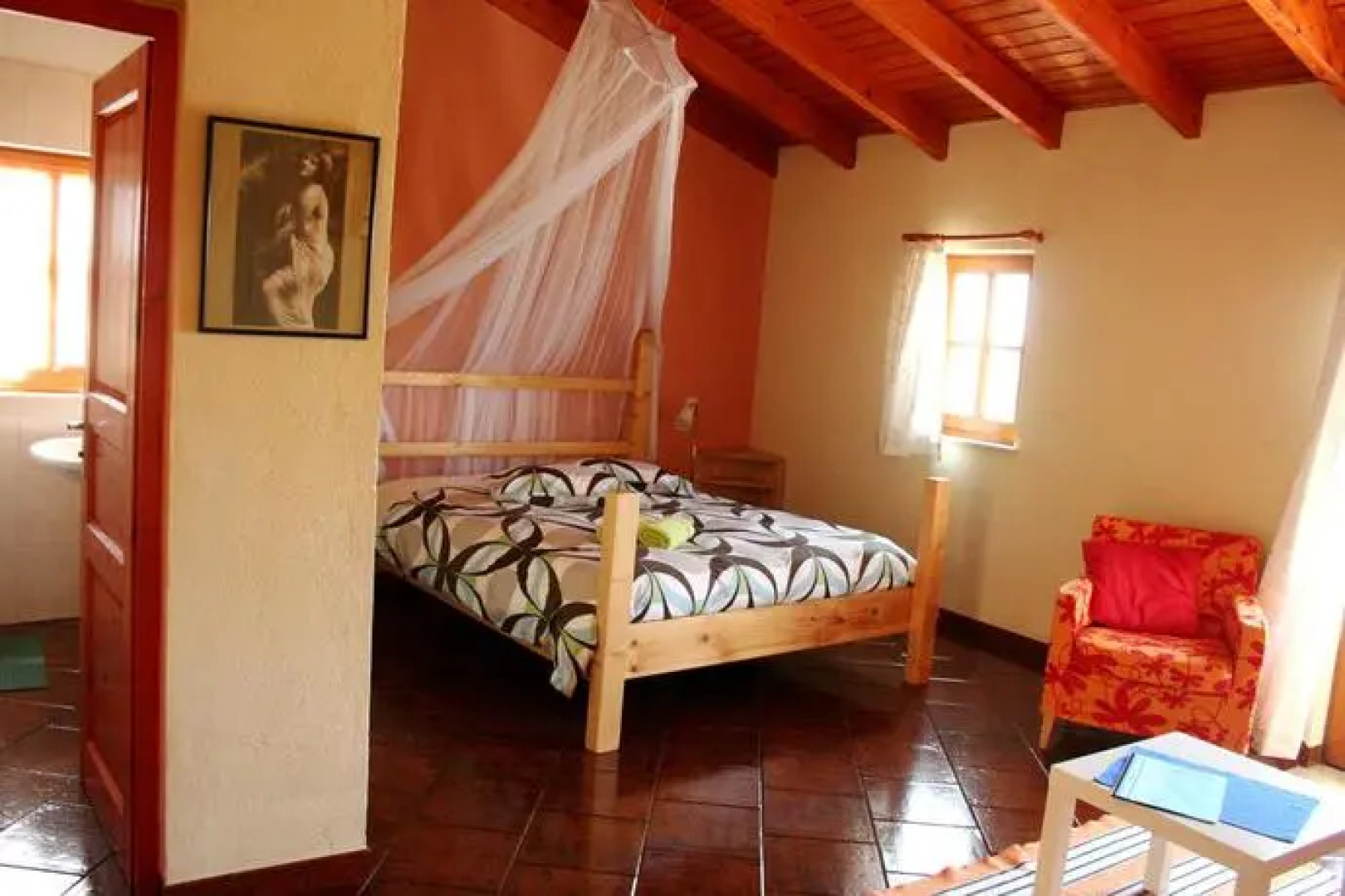 Vale Figueiras Surf Camp & Resort