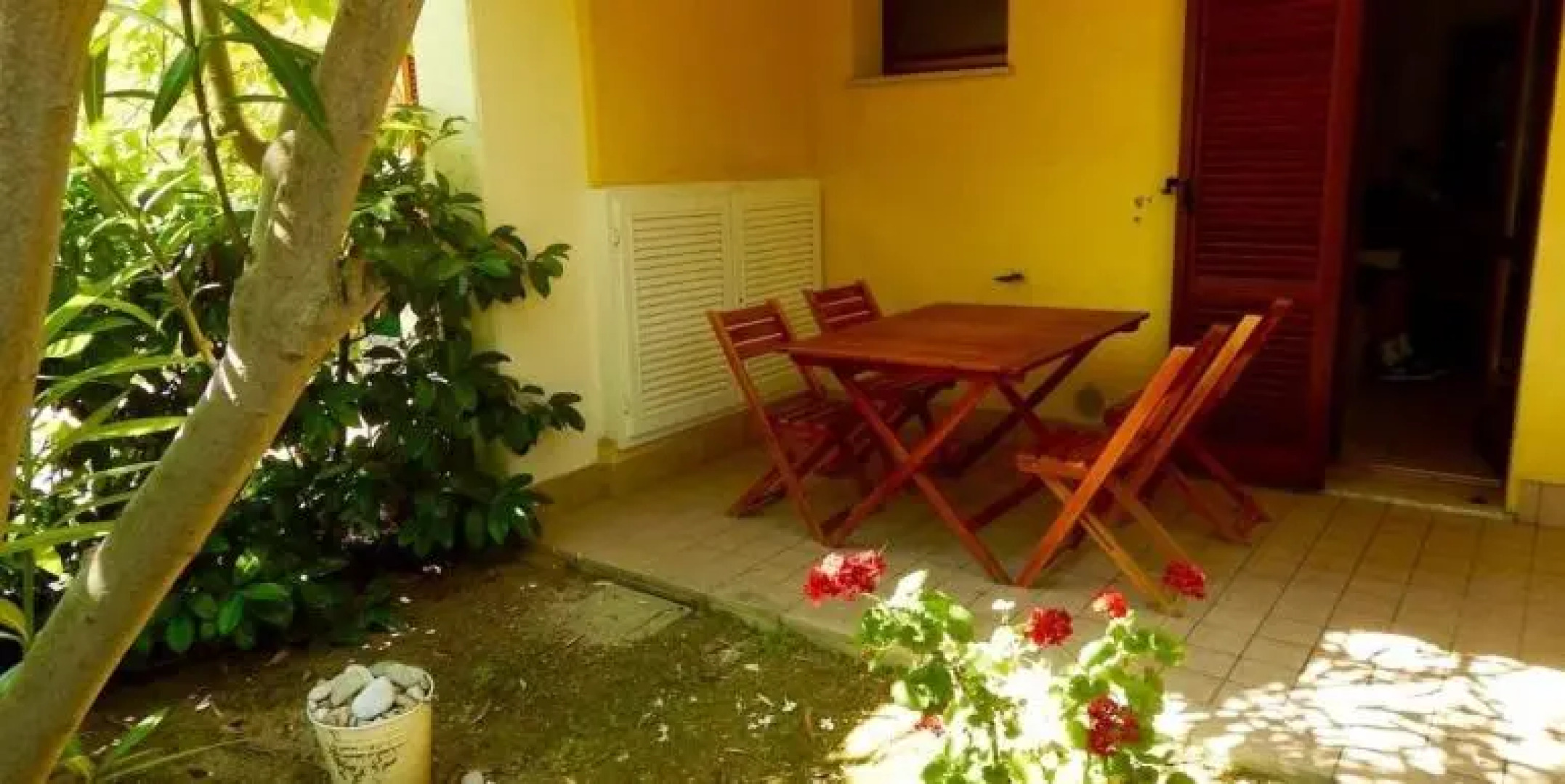 N98 - Numana, Nuovo Trilocale Con Giardino in Residence Con Piscina