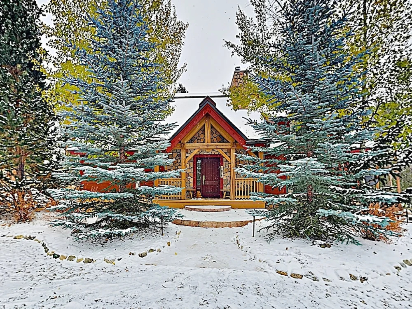 New Listing! Huge Lake-view Haven W/ 2-car Garage 3 Bedroom Cottage