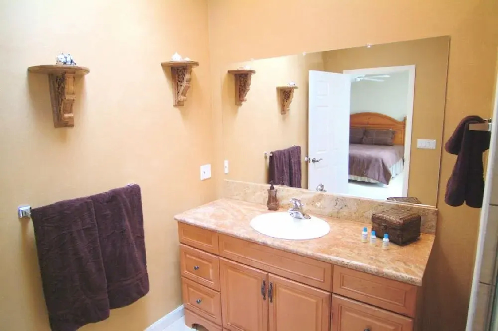 Maui Meadows Guest House