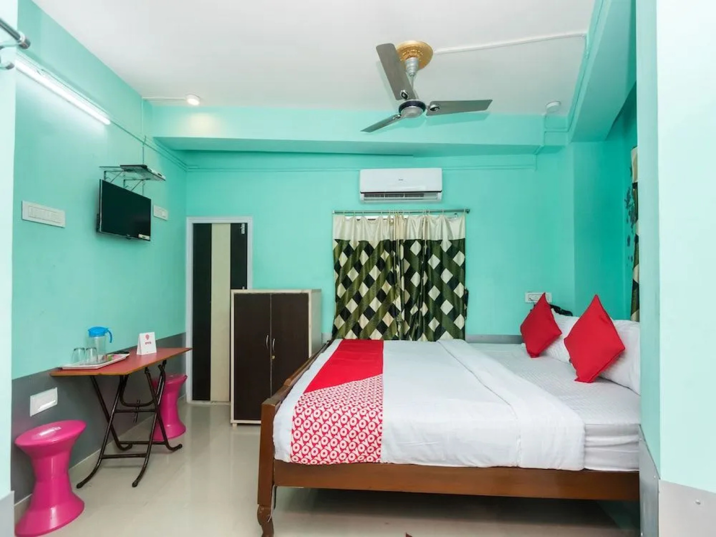 OYO Flagship 10471 Hotel Samrat Palace