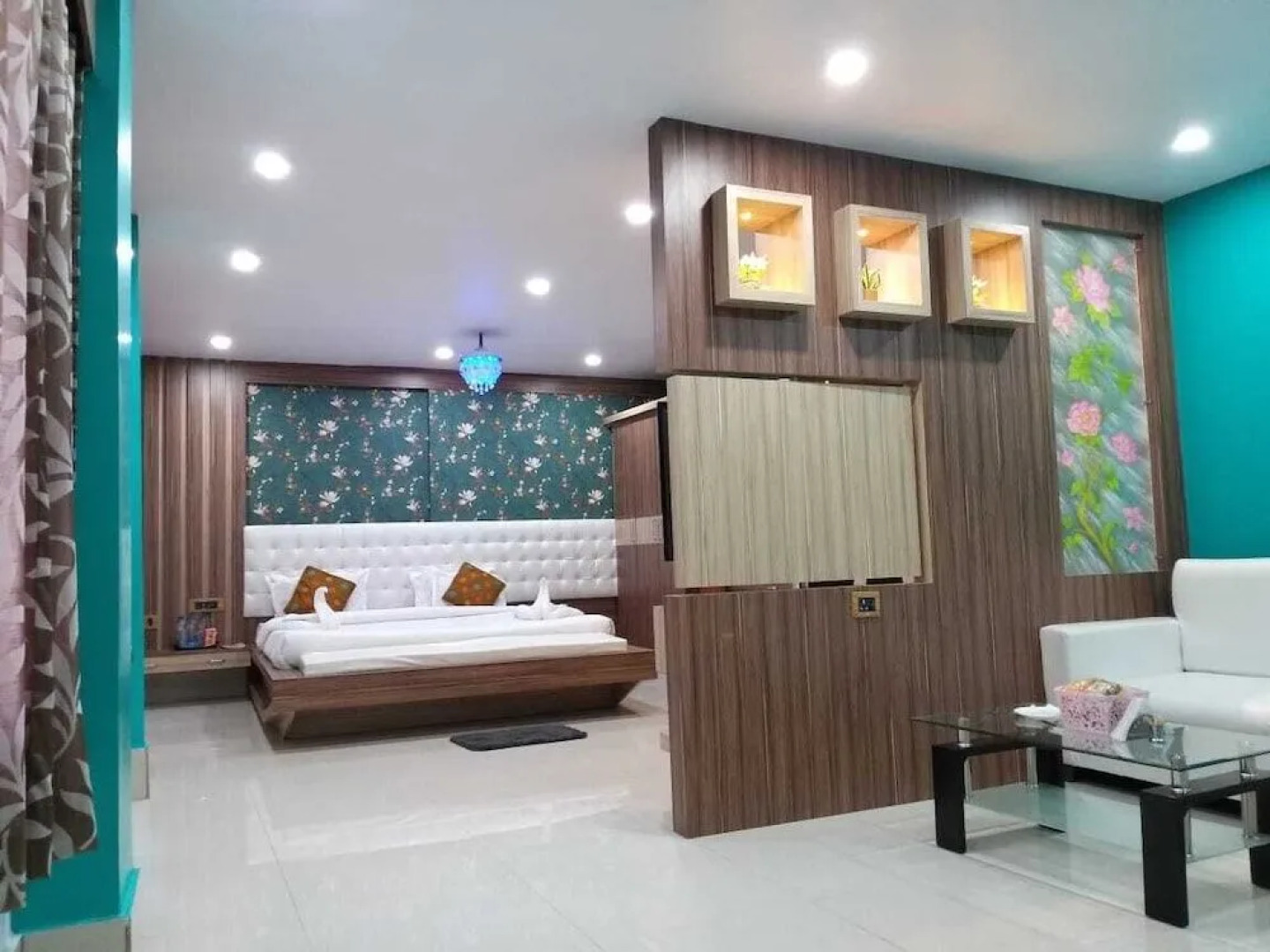 The Bliss Hotel Govinda