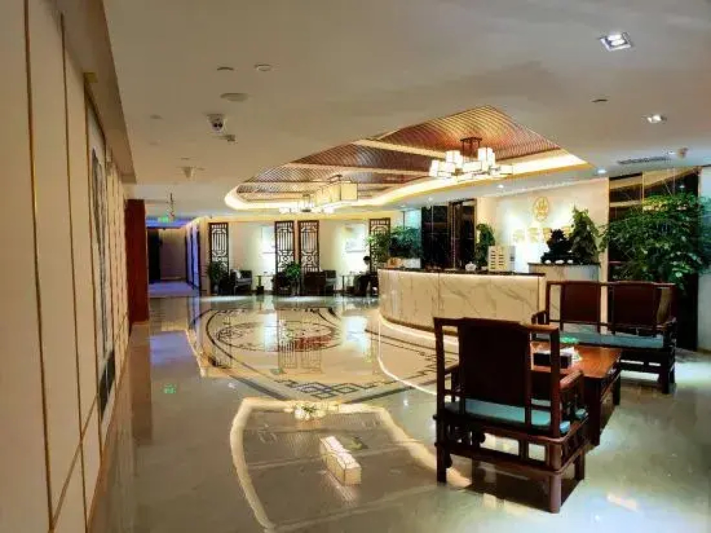 Zhouhao Holiday Hotel