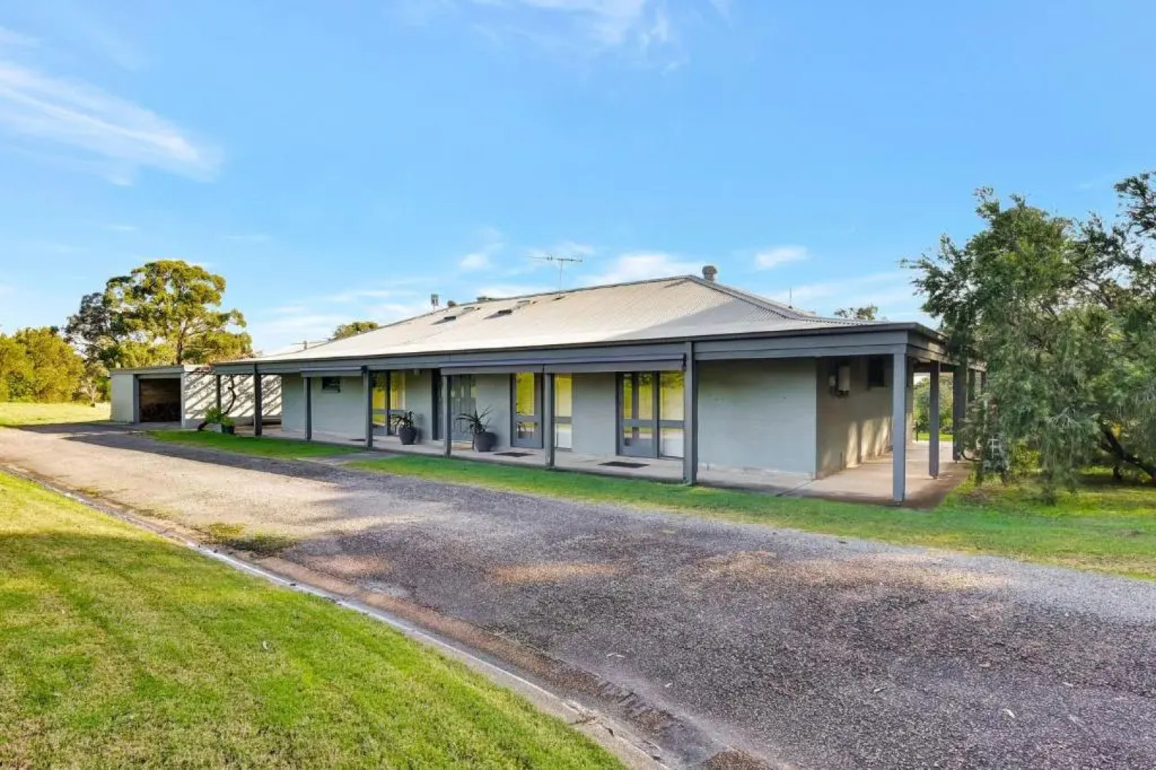 Lovedale Country Views