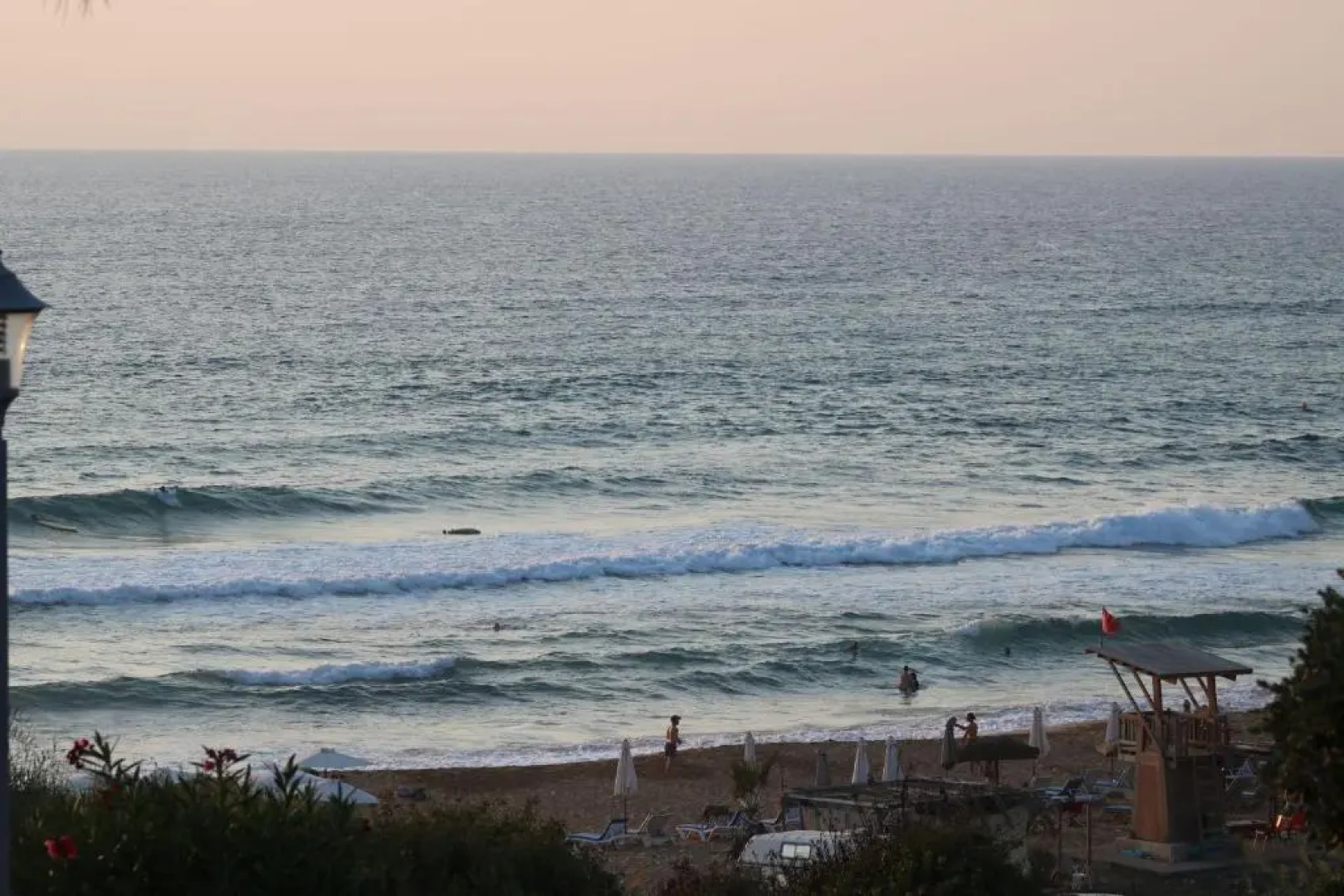 Yulya Villa By Taimoura