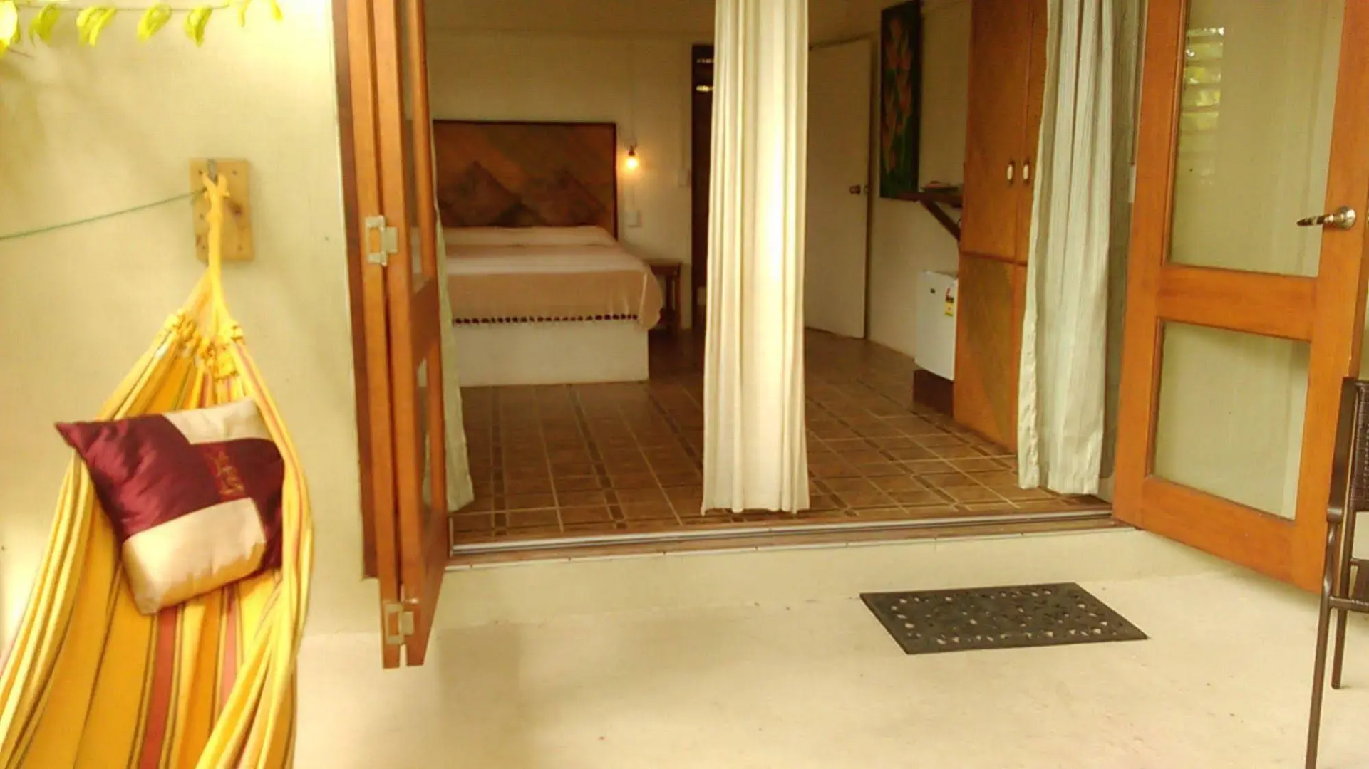 Ripples on the Bay - Adults Only