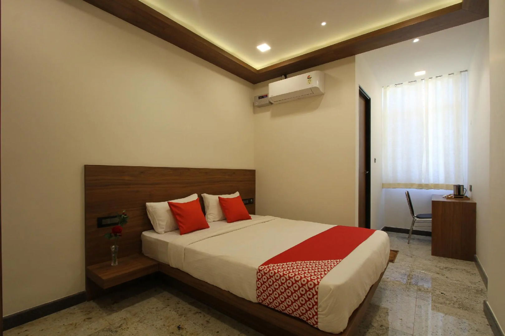 OYO 29789 Shrey's Inn