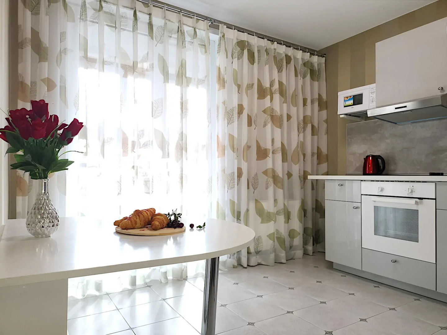 Апартаменты на проспекте Маркса 43