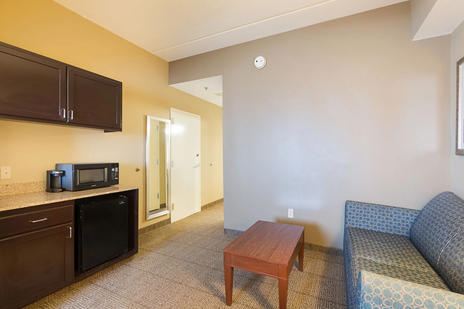 Comfort Suites Beachside