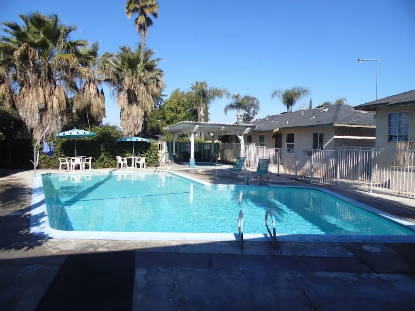 Elsinore Hot Springs & Lodge