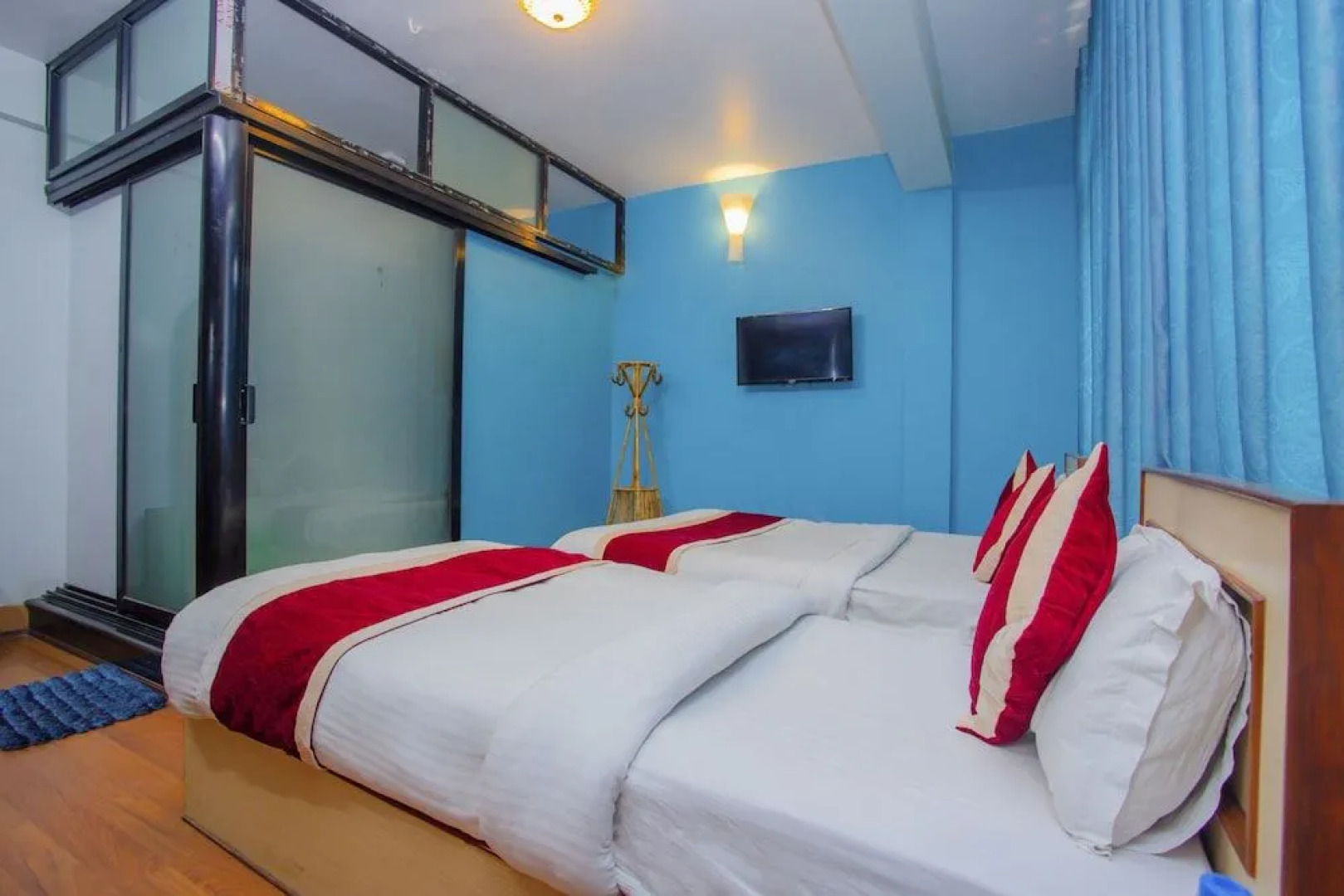 Oyo 472 Hotel Tapowan And Restaurant