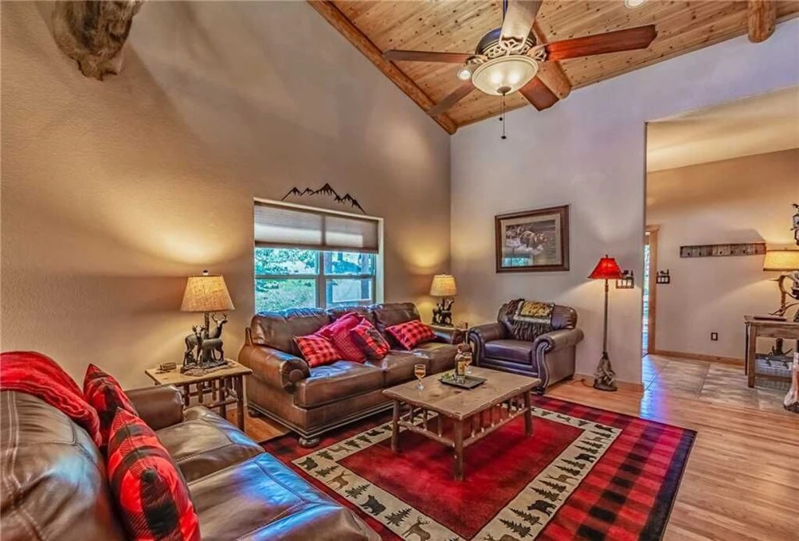 Cozy Knotty and Nice - Four Bedroom Cabin